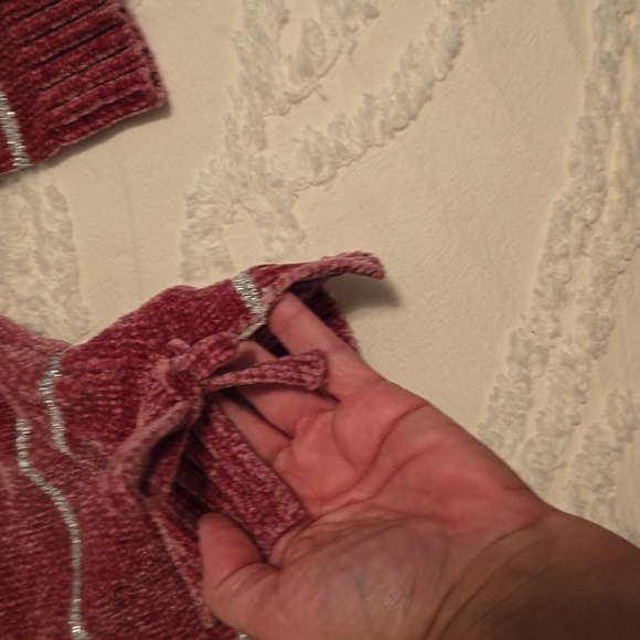 BOTH For $15:  Levi's Jeans And Silver And Pink Sweater Size 2T (0718) - Picture 6 of 8